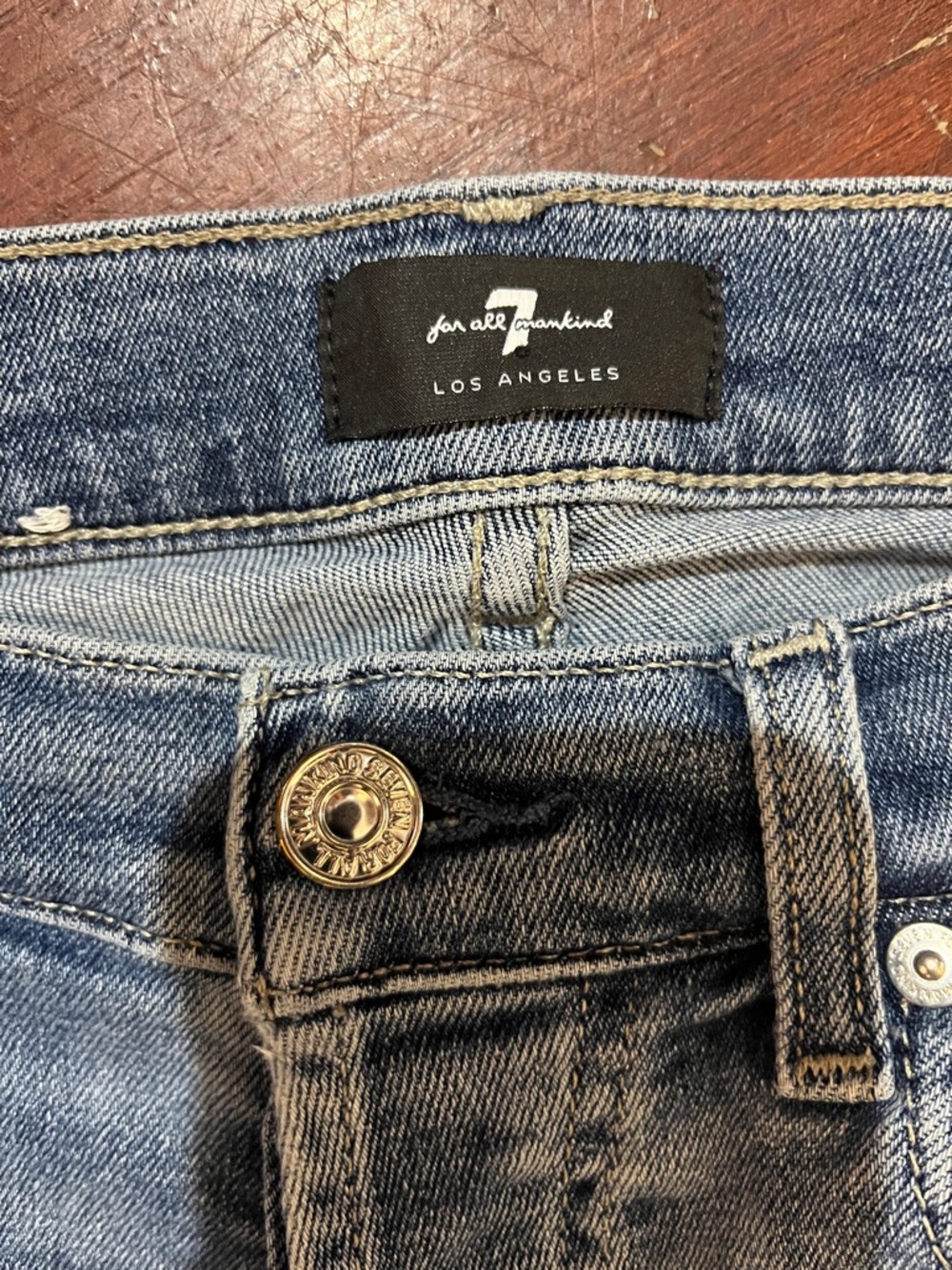 π»3/$15π» 7 For All Mankind Medium Blue Denim Jeans with Branded Button - Picture 2 of 10